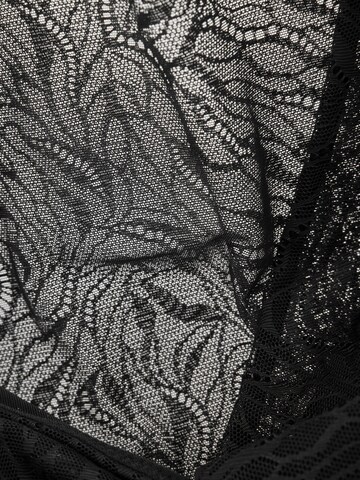 Body de la Lipsy pe negru