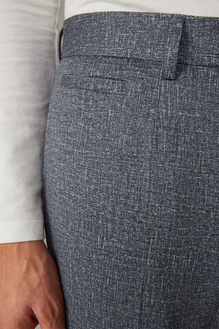 Coupe slim Pantalon à plis ' Kynd ' STRELLSON en gris