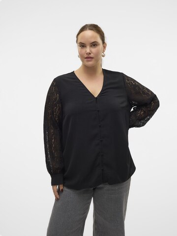Chemisier 'CALVA' Vero Moda Curve en noir : devant
