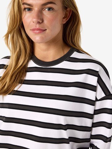 Noisy may Pullover i hvid