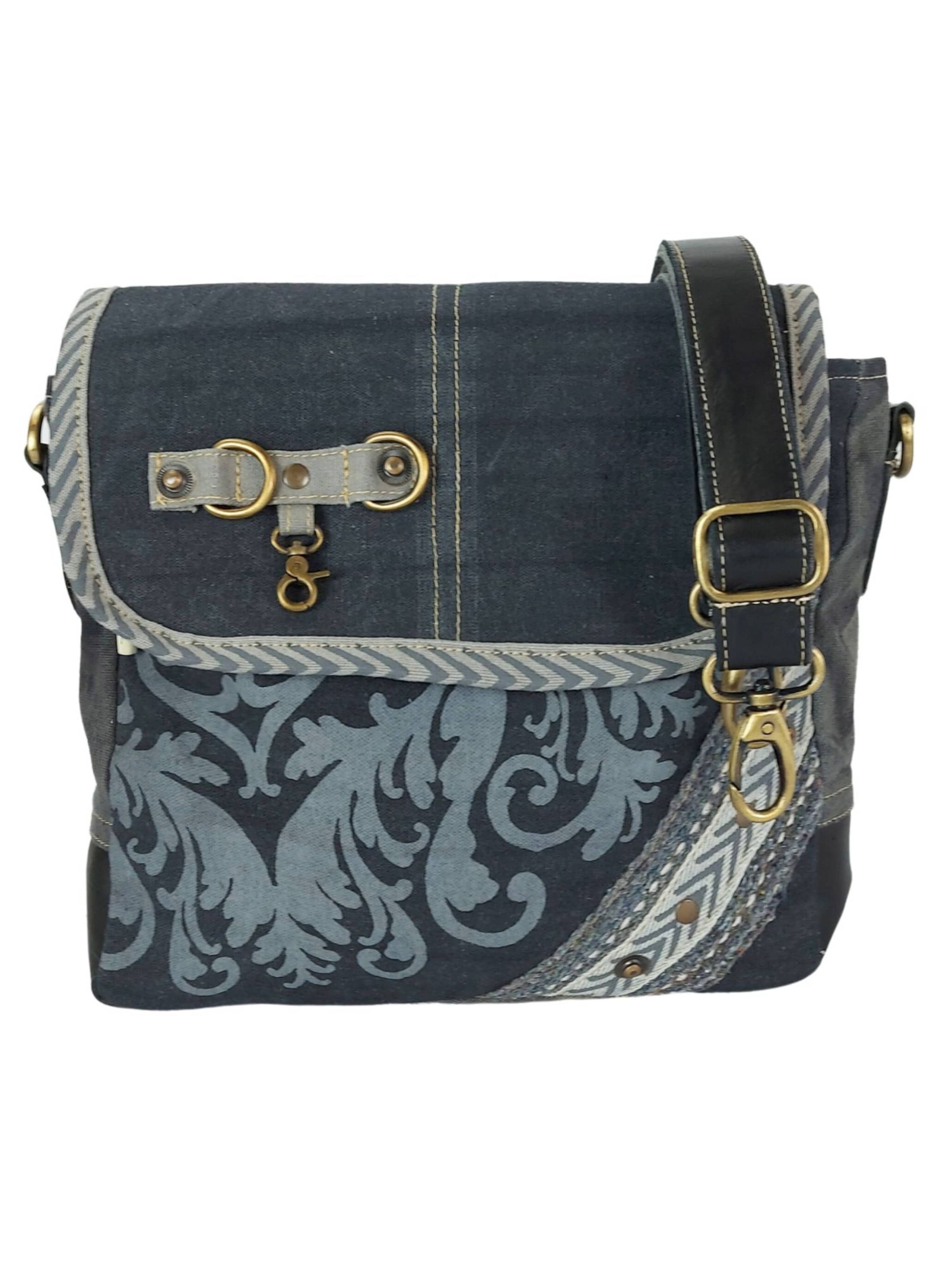 Sunsa Crossbody Bag 'Sunsa' in Black: front