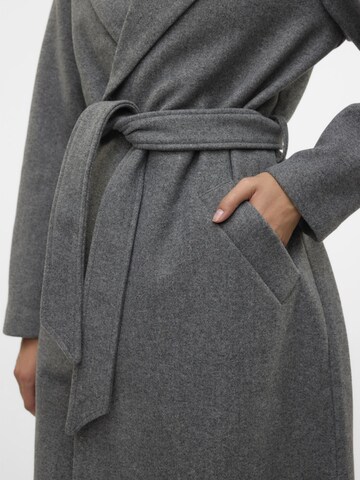 VERO MODA Between-seasons coat 'Fortuneaya' in Grey