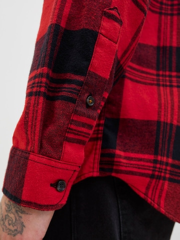 Coupe regular Chemise JACK & JONES en rouge