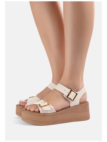 INUOVO Strap sandal in Beige: front