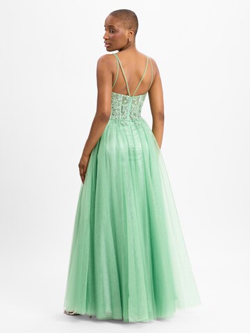 Robe de soirée Luxuar Fashion en vert