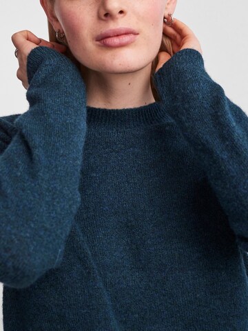 PIECES Свитер 'JULIANA' в Синий