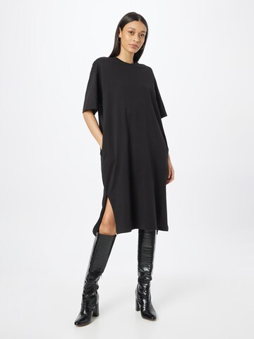 Robe 'Adi' MAKIA en noir : devant