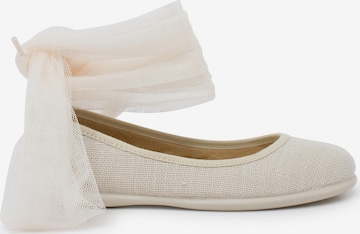 Ballerina 'Tulle Bow' di Pisamonas in beige: frontale