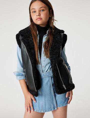 Koton Vest in Black: front
