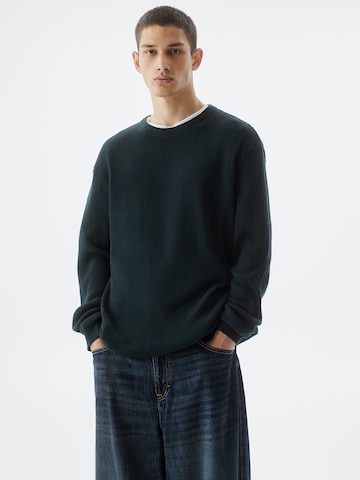 Pull&Bear Sweater in Green: front