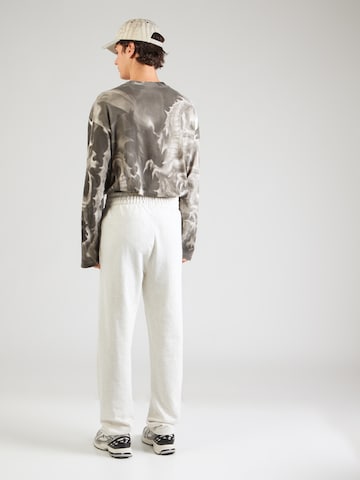 Loosefit Pantalon 'ESSNTIALS' NEW ERA en gris