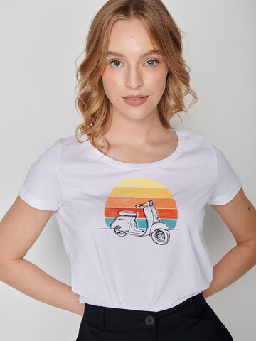 T-shirt 'Lifestyle Scooter' GREENBOMB en blanc