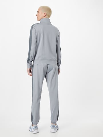 Survêtement UNDER ARMOUR en gris