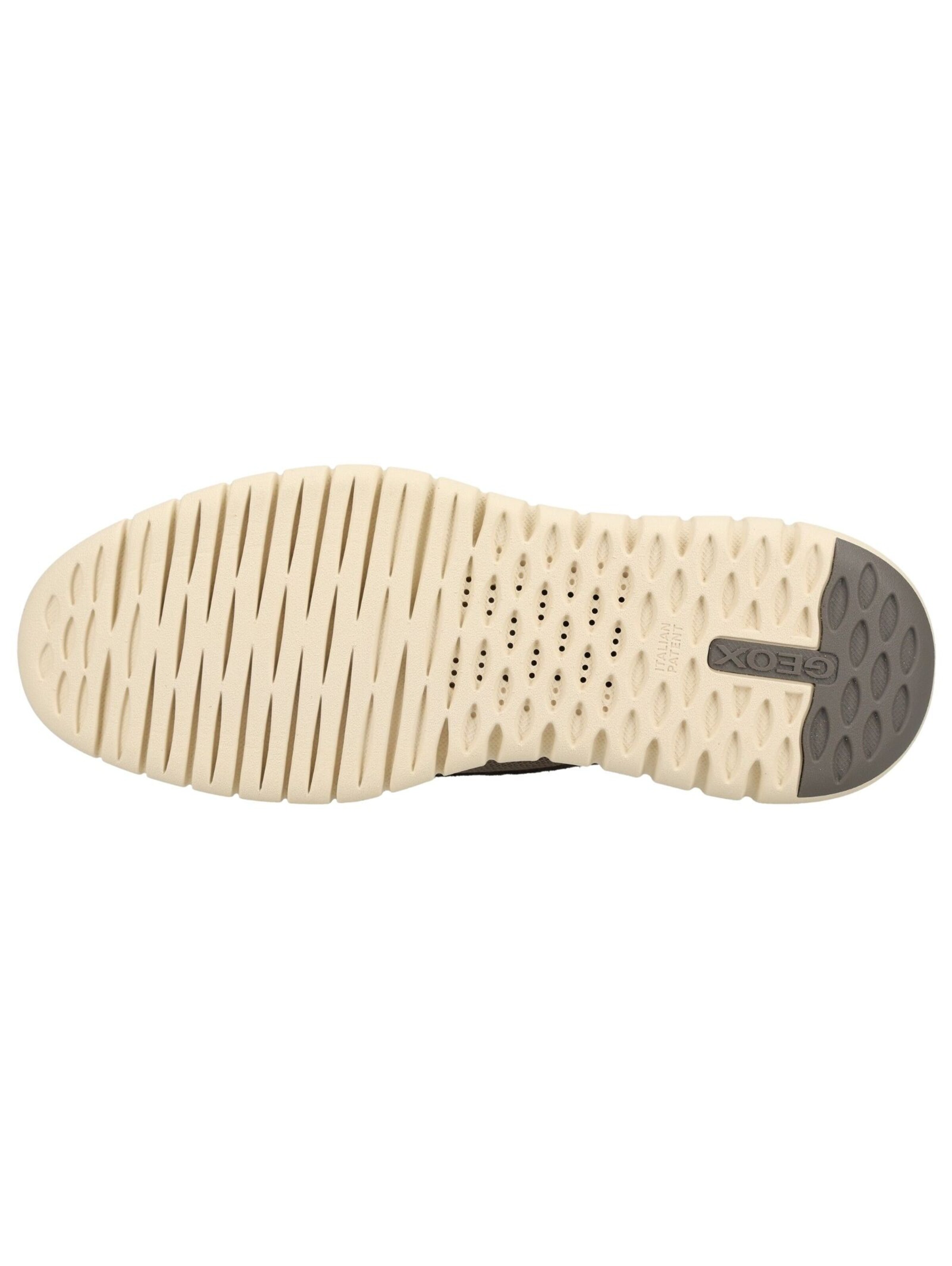 Baskets basses GEOX en gris