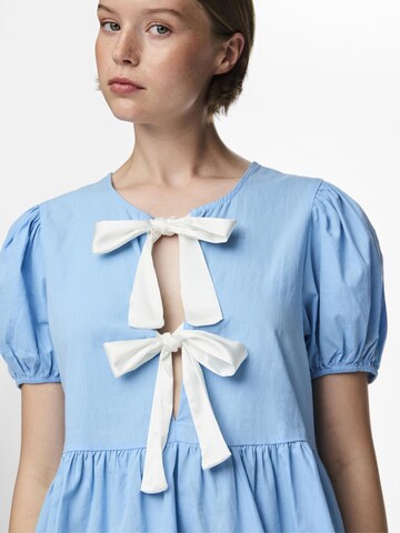 Camicia da donna 'GOLLY' di PIECES in blu