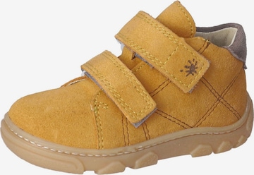 Pepino Flats in Yellow: front