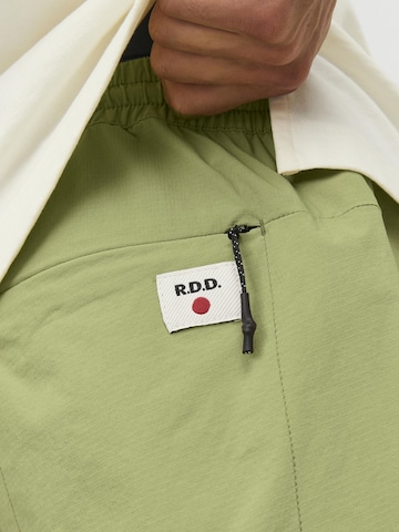 R.D.D. ROYAL DENIM DIVISION Regular Pants in Green