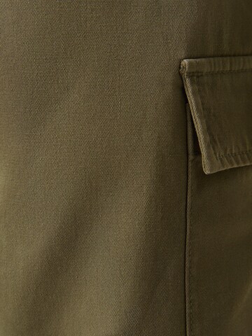 Bershka Ohlapna forma Kargo hlače | zelena barva