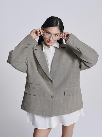 Blazer AEMMI en gris