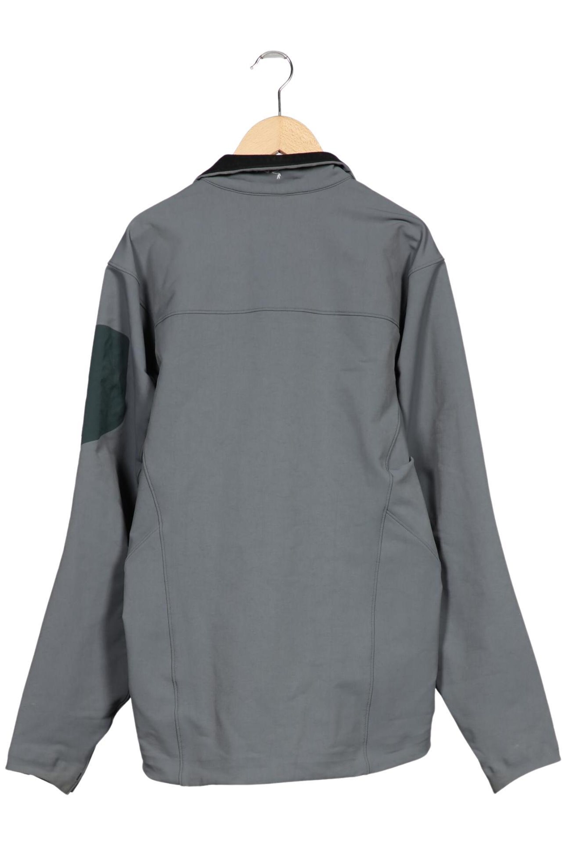 Arcteryx Jacket & Coat in S in Grey