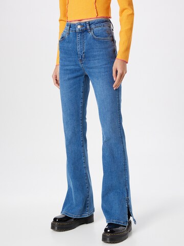 NU-IN Flared Jeans in Blue: front