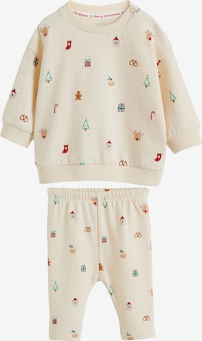 Next Setti värissä beige: etupuoli