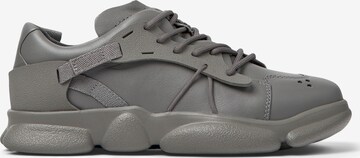 Baskets basses 'Karst' CAMPER en gris