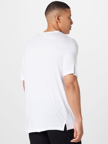 T-Shirt PUMA en blanc