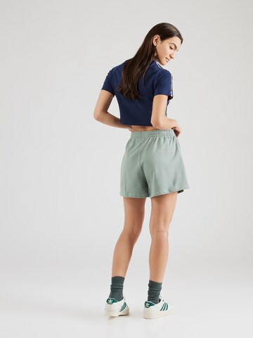 Loosefit Pantaloni 'Essentials' di ADIDAS ORIGINALS in verde
