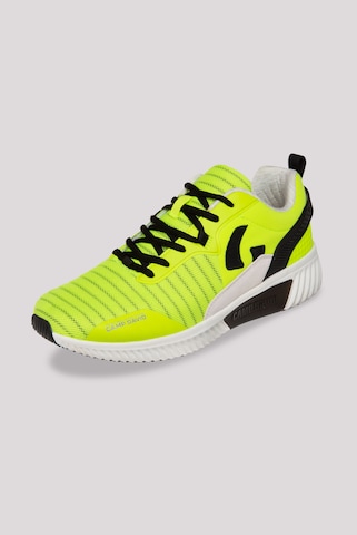 CAMP DAVID Moderner Sneaker im coolen Materialmix in Gelb: Vorderseite
