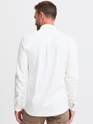 FQ1924 - Ajuste regular Camisa ' STEVEN ' en blanco