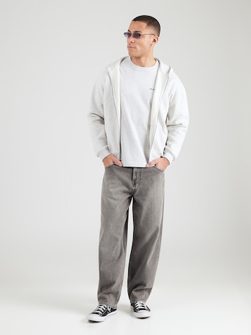 Abercrombie & Fitch Majica | siva barva