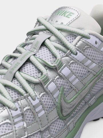 Baskets basses 'P-6000' Nike Sportswear en argent