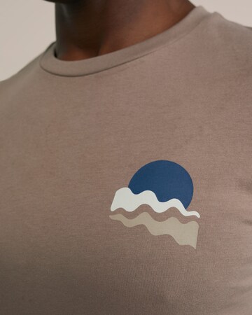 T-Shirt WE Fashion en marron