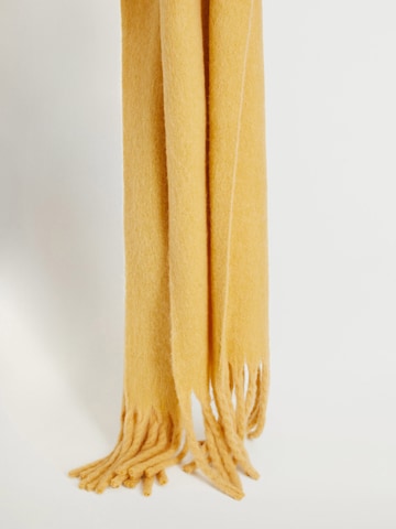MANGO Sjaal in Geel