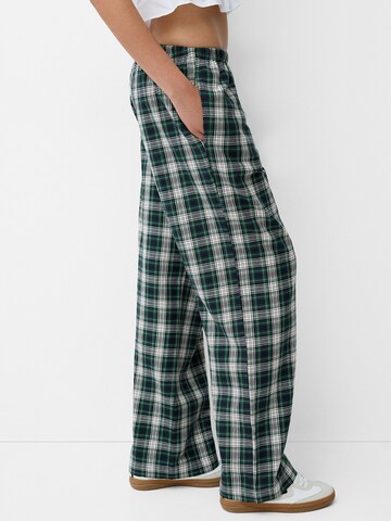 Bershka Ohlapna forma Hlače | zelena barva