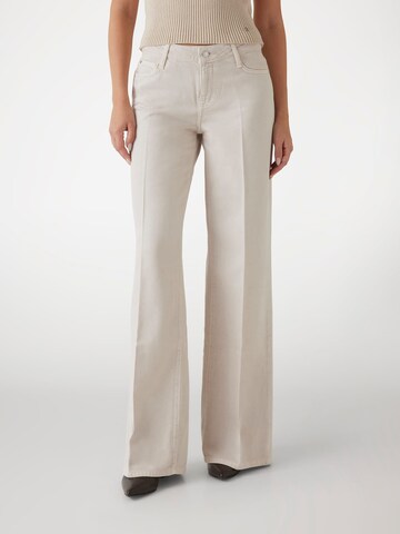 GUESS Loose fit Jeans in Grey: front