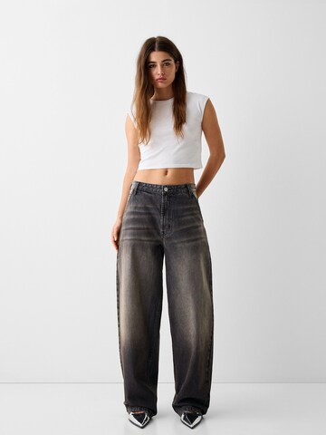 Bershka Wide Leg Jeans in Schwarz