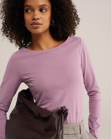 Tricou de la WE Fashion pe roz