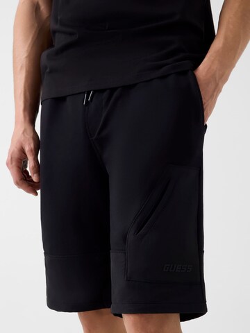 GUESS Loosefit Shorts in Schwarz