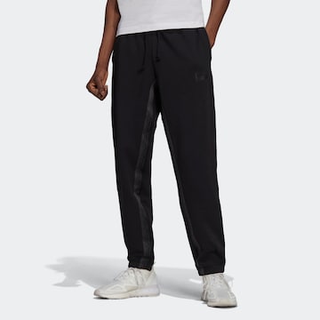 Regular Pantaloni 'R.Y.V.' de la ADIDAS ORIGINALS pe negru: față