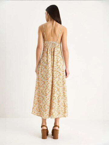 Robe d’été Bianco Lucci en mélange de couleurs