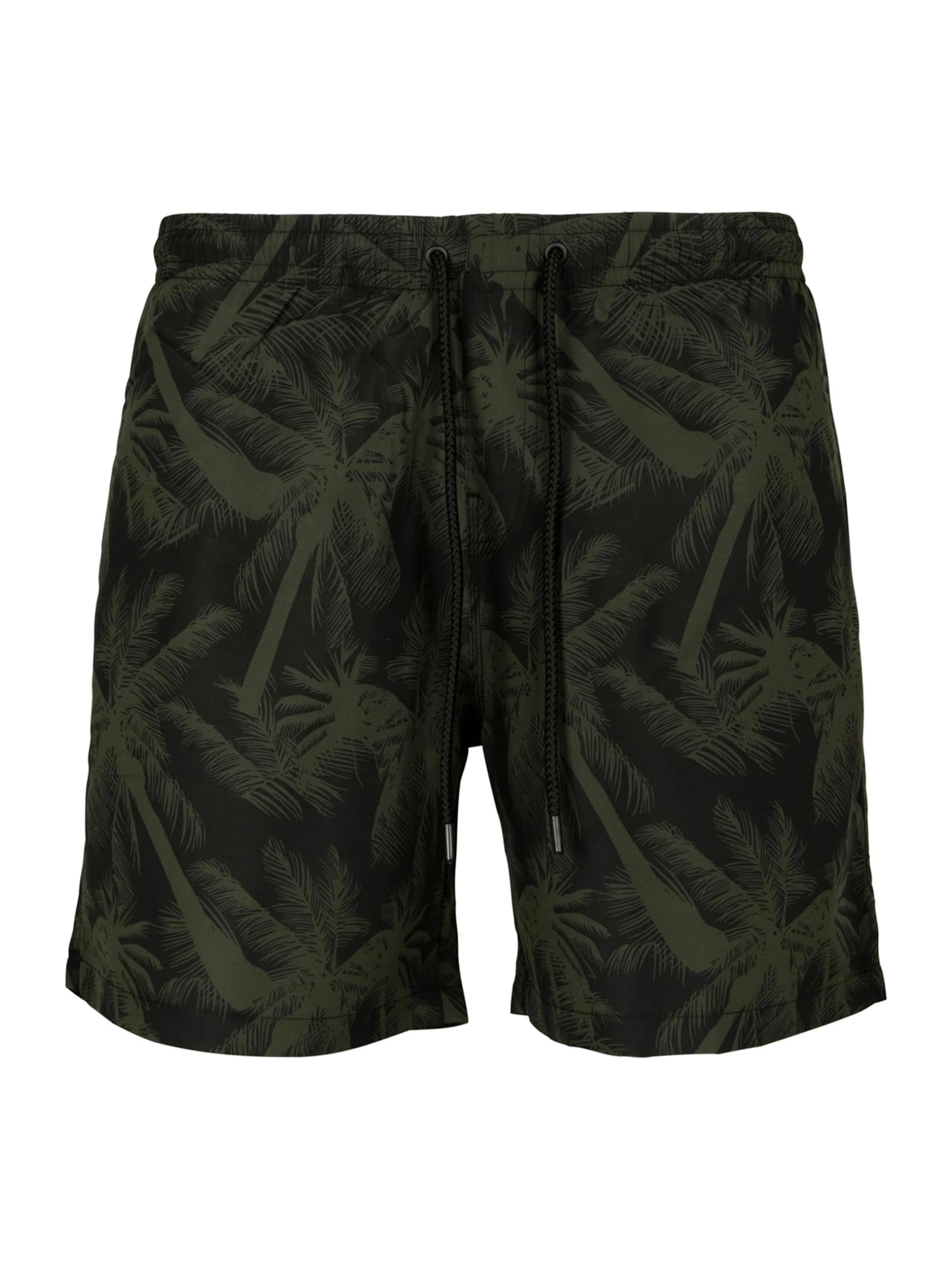 Urban Classics - Bermudas en verde: frente