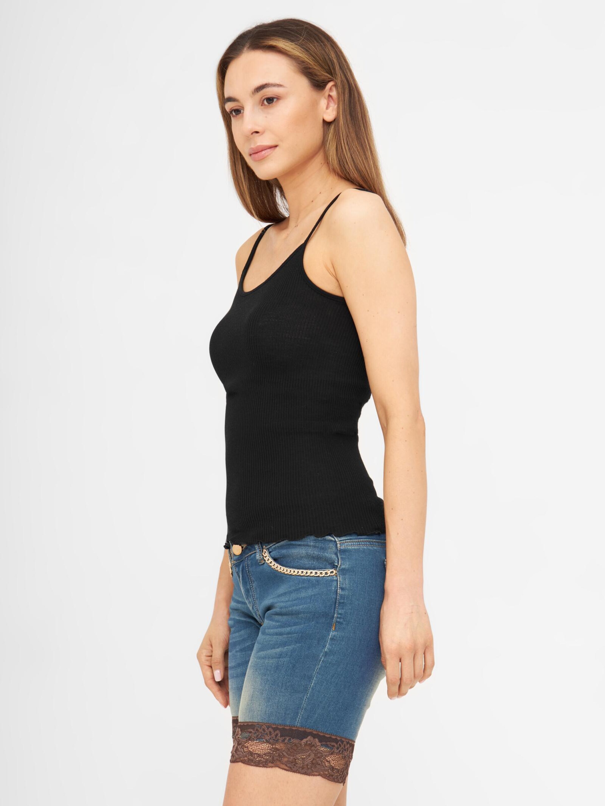 TOOche Top in Black