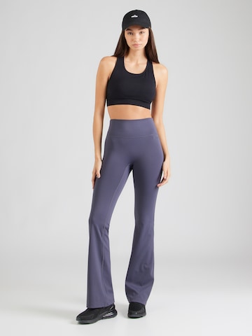 Evazați Pantaloni sport de la BJÖRN BORG pe gri