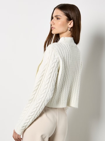 Pullover ' ' di Apricot in bianco