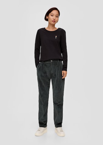 s.Oliver Tapered Pleat-Front Pants in Green