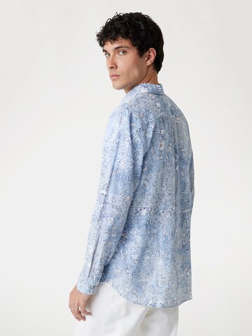 GUESS Regular fit Button Up Shirt in Blue