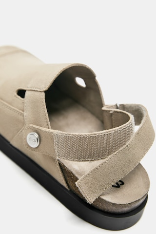 Sabots Pull&Bear en beige