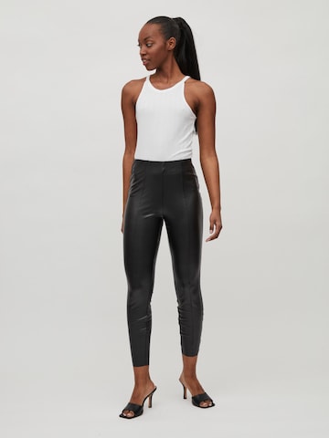 Skinny Pantalon 'Barb' VILA en noir